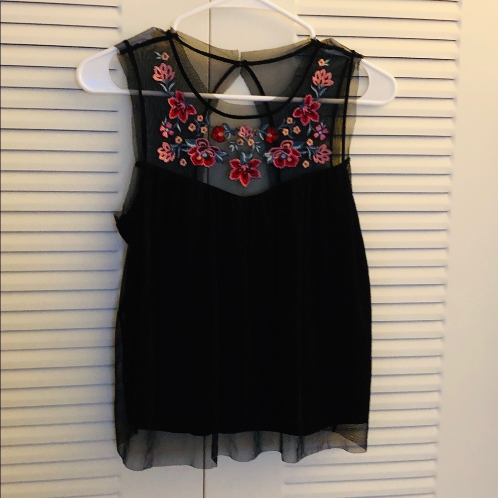 Hollister pretty black top with floral design